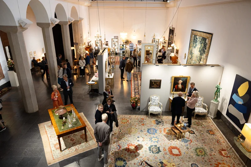 Grand Antiques, Art & Design
